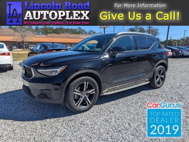 2023 Volvo XC40 B5 Core AWD