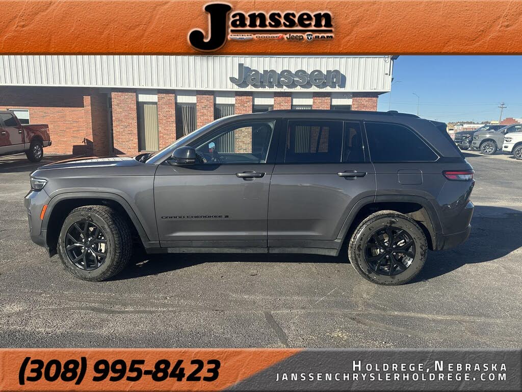 2024 Jeep Grand Cherokee Altitude 4WD