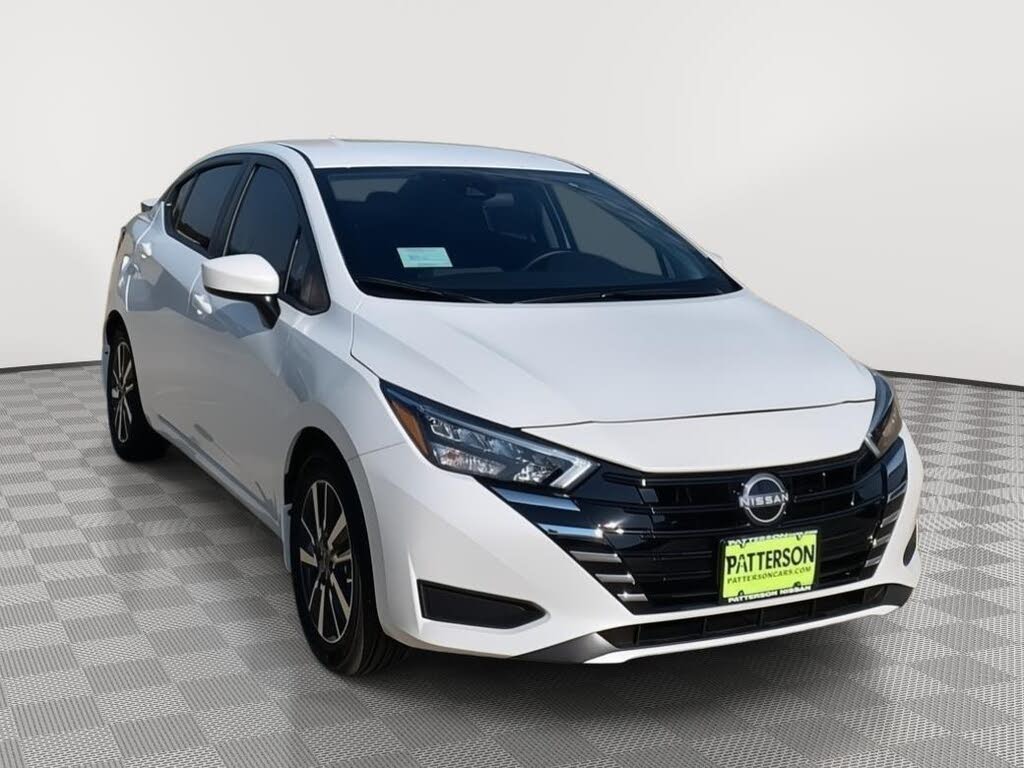 2025 Nissan Versa SV FWD