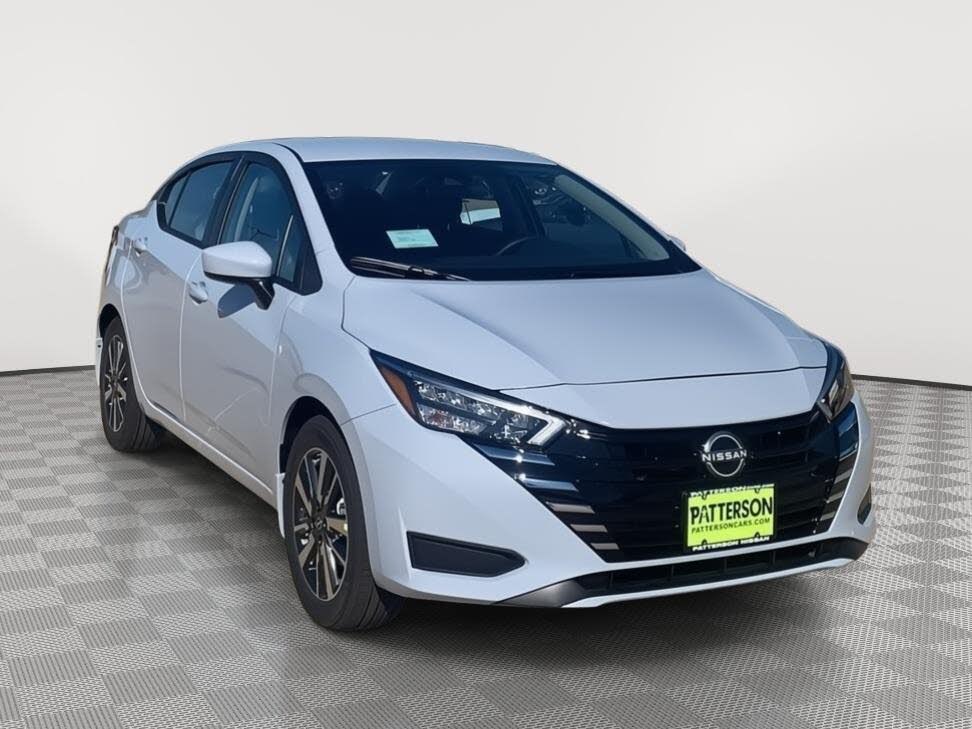 2025 Nissan Versa SV FWD