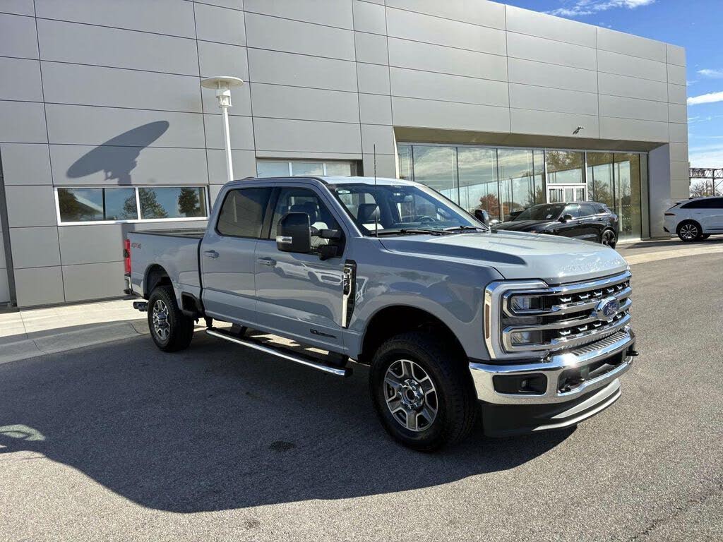 2024 Ford F-350 Super Duty Lariat Crew Cab 4WD