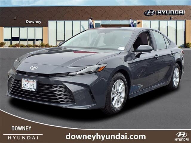 2025 Toyota Camry LE FWD