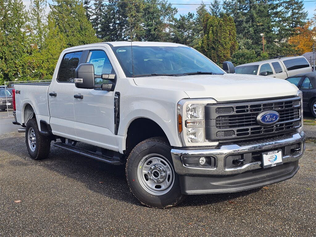 2026 Ford F-250 Super Duty XL Crew Cab 4WD