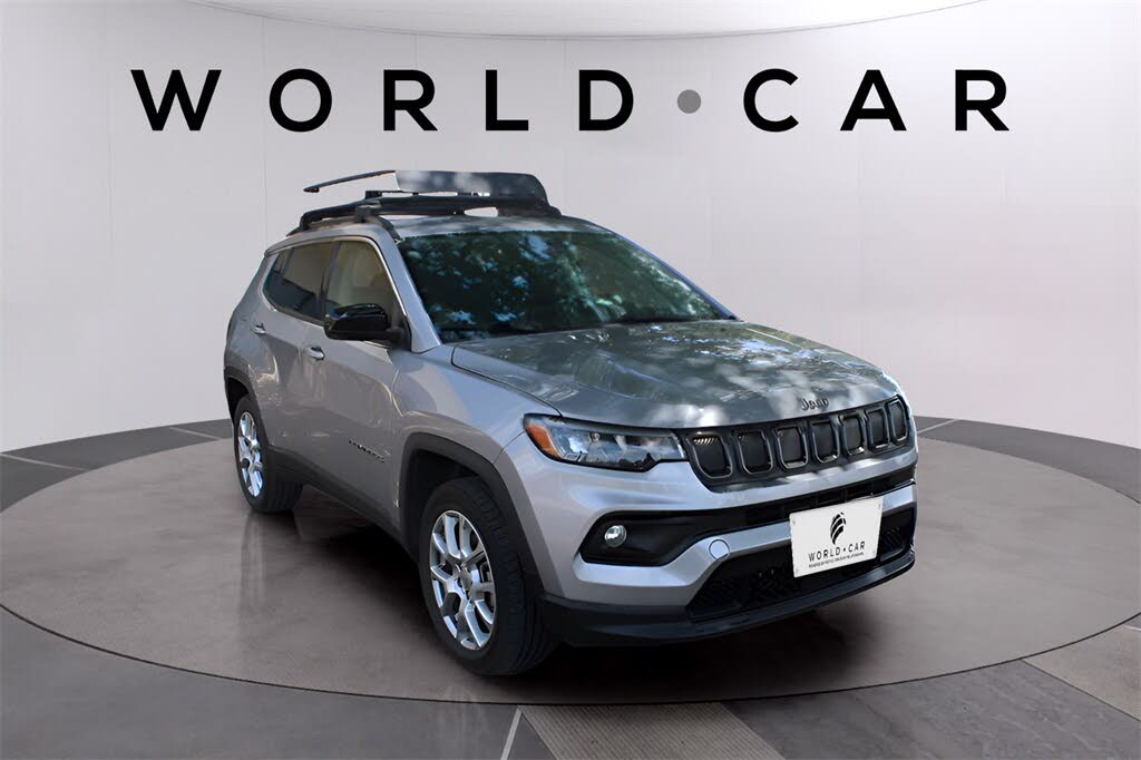 2022 Jeep Compass Latitude Lux 4WD