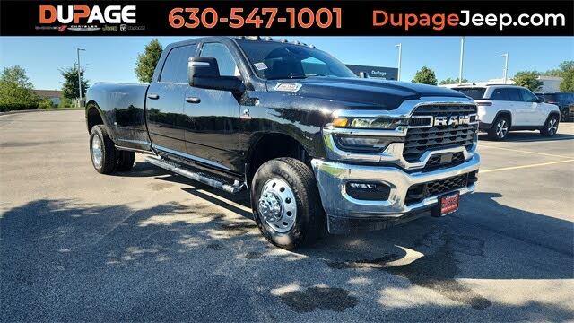 2026 RAM 3500 Tradesman Crew Cab LB DRW 4WD