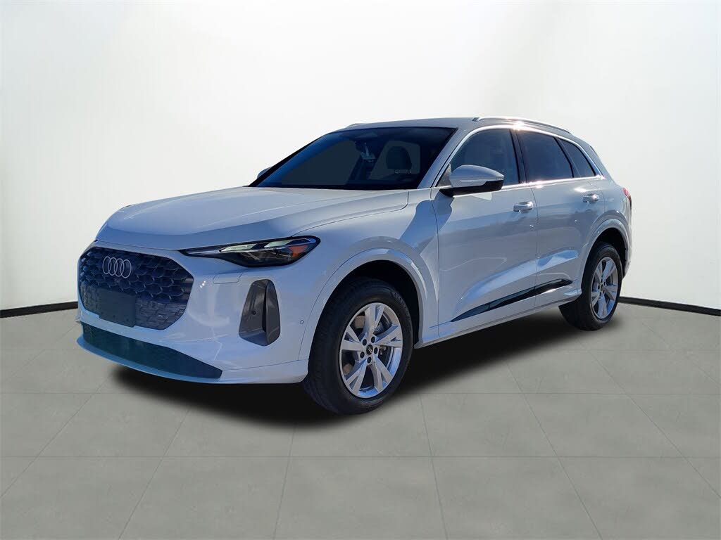 2025 Audi Q5 quattro Premium 40 TFSI