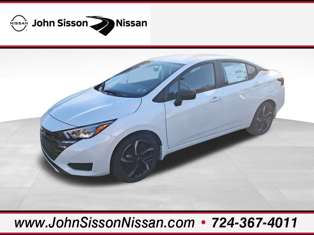 2025 Nissan Versa SR FWD