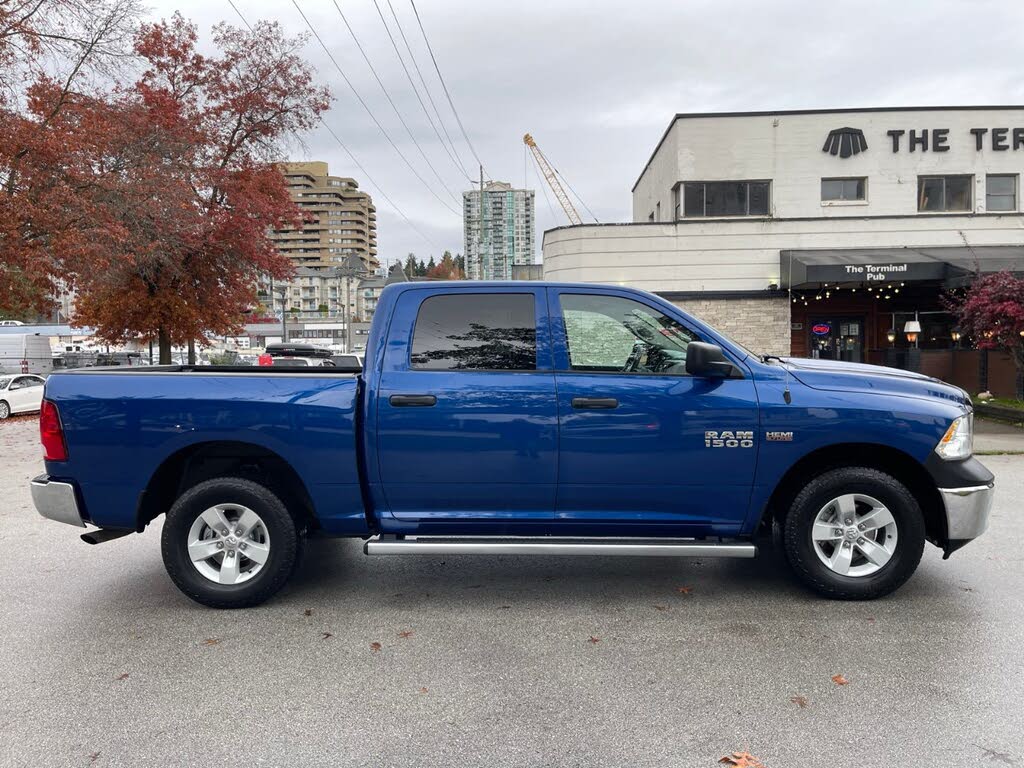 2017 RAM 1500 ST Crew Cab 4WD