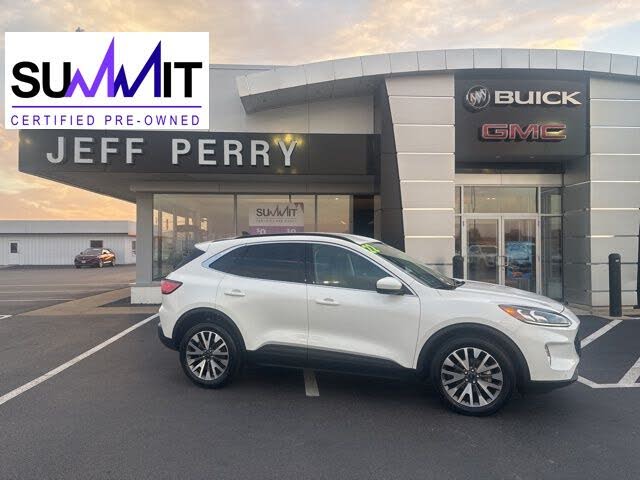 2022 Ford Escape Titanium AWD