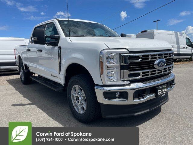 2025 Ford F-350 Super Duty XLT Crew Cab 4WD