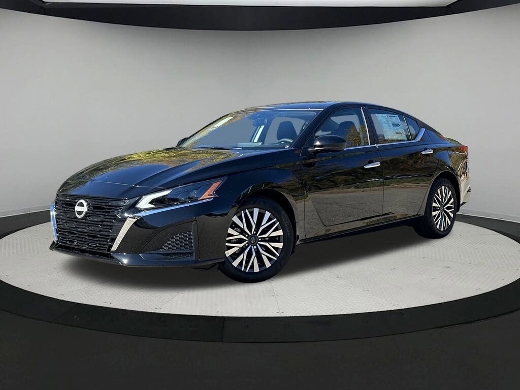 2025 Nissan Altima 2.5 SV FWD