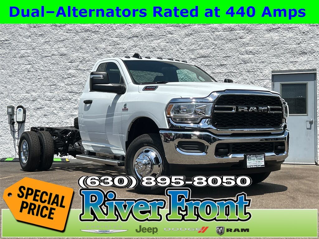 2024 RAM 3500 Chassis Tradesman Regular Cab LB DRW 4WD