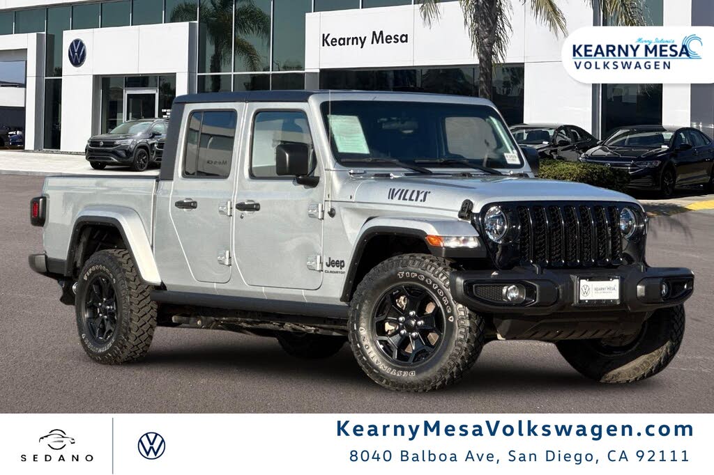 2022 Jeep Gladiator Willys Crew Cab 4WD