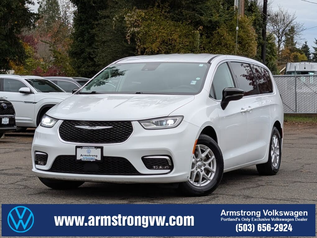 2024 Chrysler Pacifica Touring L FWD