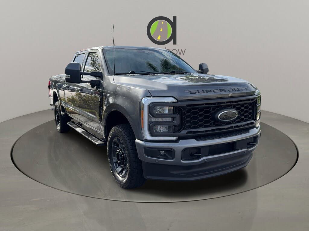 2023 Ford F-250 Super Duty Lariat Crew Cab 4WD