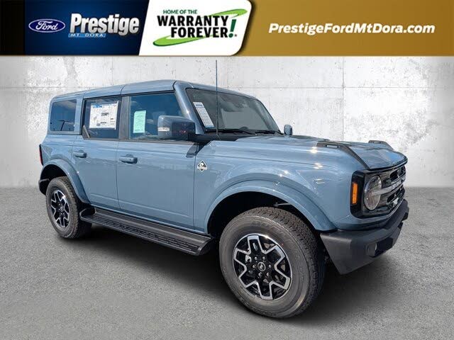 2025 Ford Bronco Outer Banks 4-Door 4WD