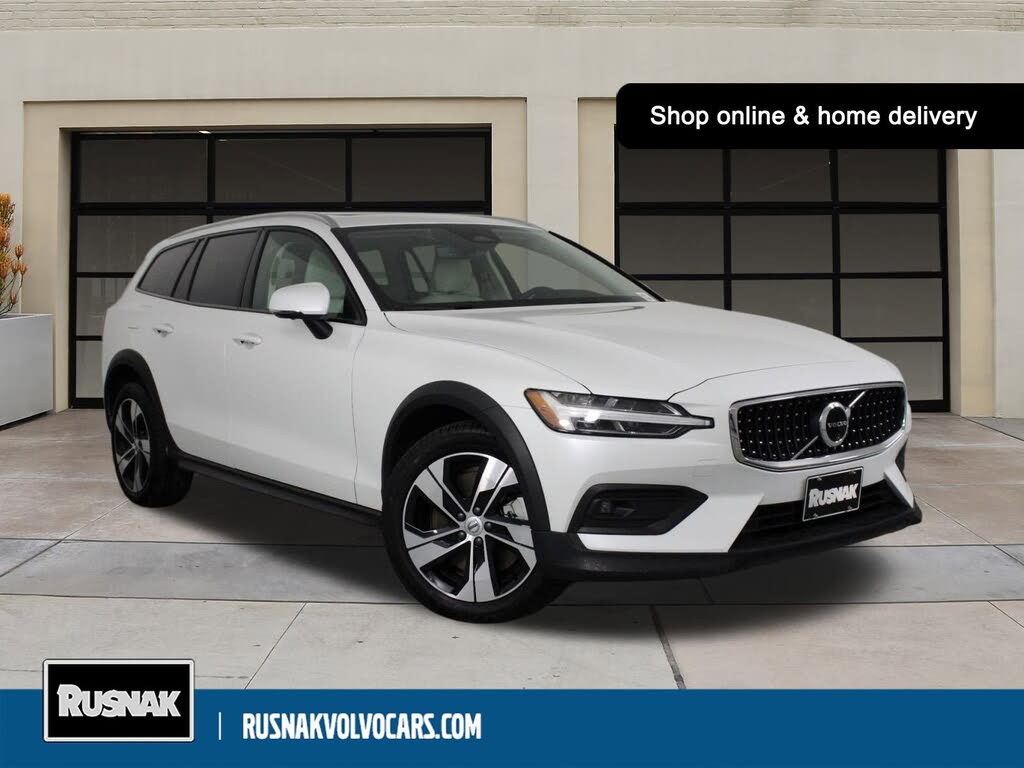 2025 Volvo V60 Cross Country B5 Plus AWD