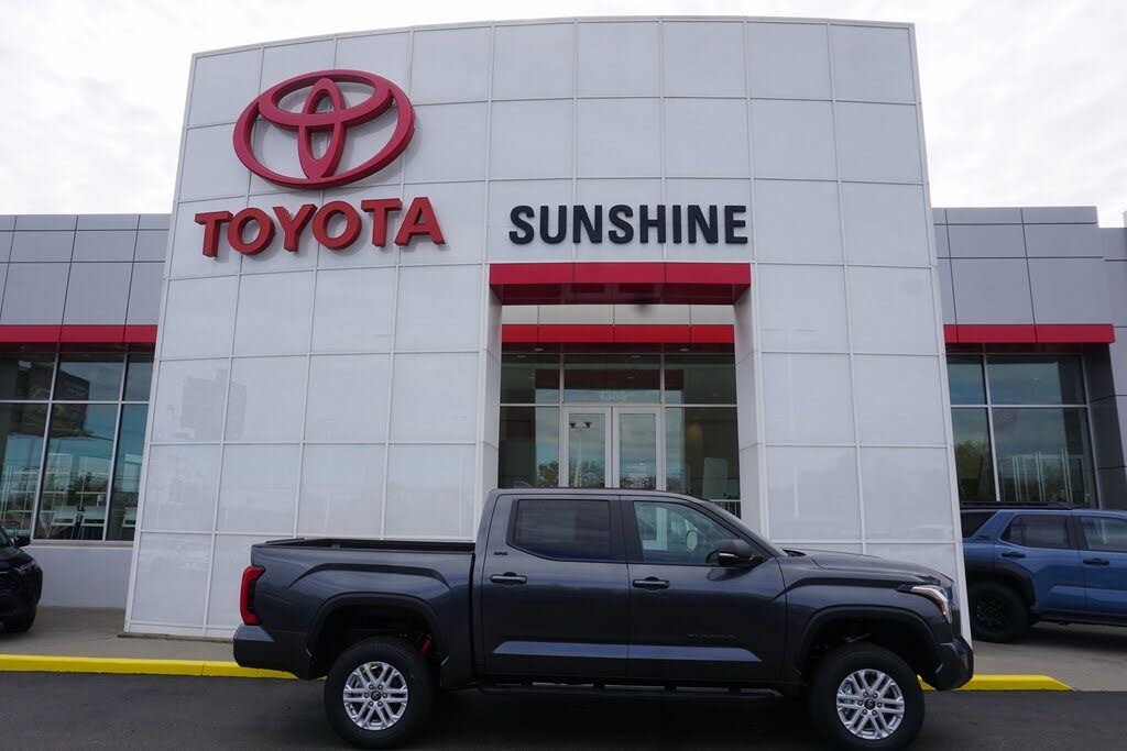 2026 Toyota Tundra SR5 CrewMax Cab 4WD