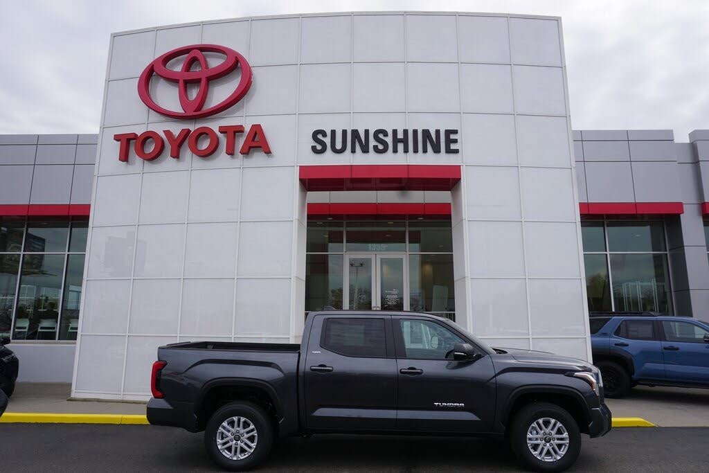 2026 Toyota Tundra SR5 CrewMax Cab 4WD