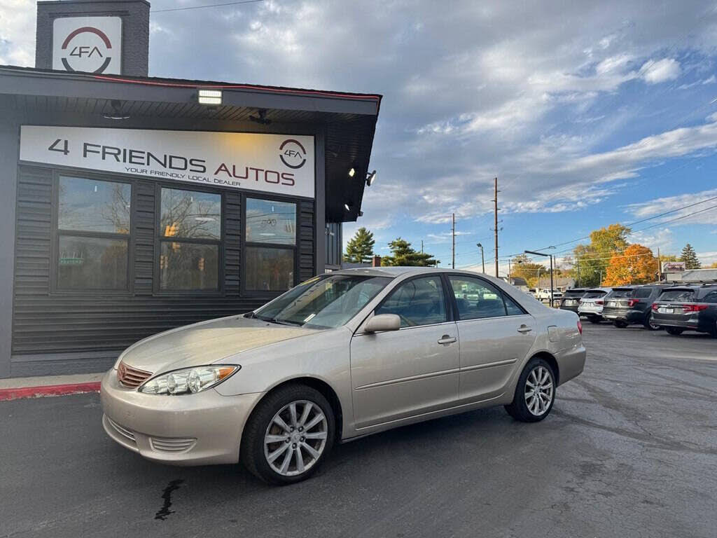 2005 Toyota Camry LE FWD