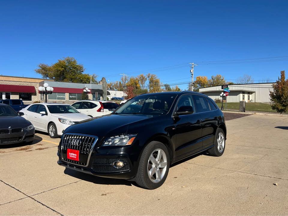 2012 Audi Q5 3.2 quattro Premium Plus