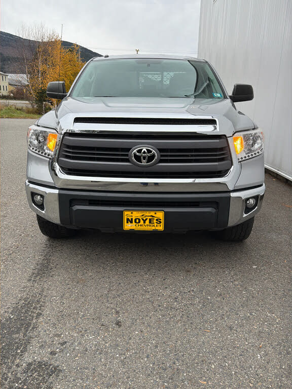2015 Toyota Tundra SR5 Double Cab 5.7L 4WD