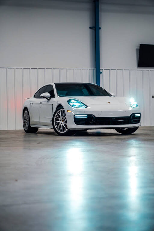 2020 Porsche Panamera GTS AWD