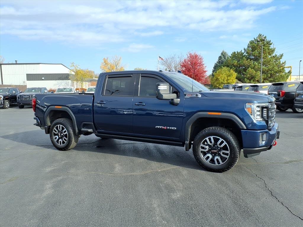 2022 GMC Sierra 3500HD AT4 Crew Cab 4WD