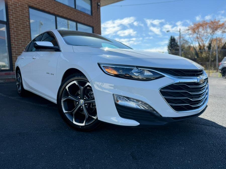2023 Chevrolet Malibu LT with 1LT FWD