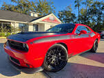 Dodge Challenger R/T Scat Pack RWD