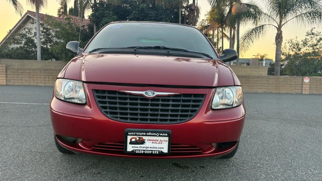 2003 Chrysler Voyager 4 Dr LX Passenger Van