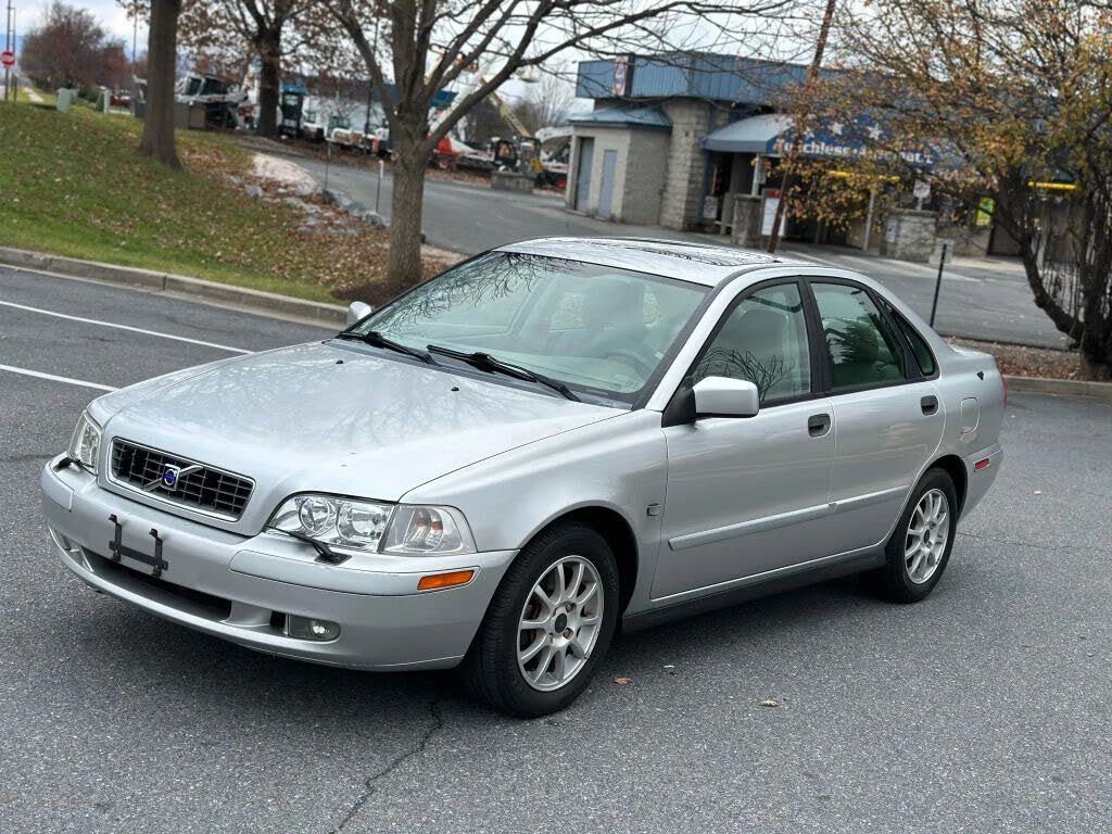 2003 Volvo S40