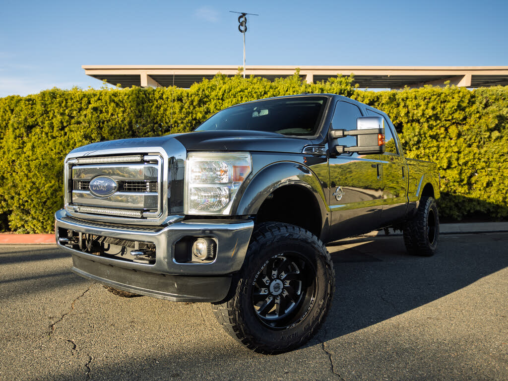 2016 Ford F-250 Super Duty Lariat Crew Cab 4WD