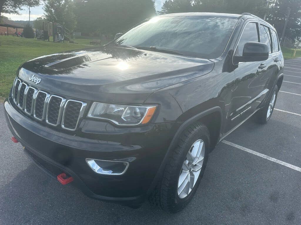 2017 Jeep Grand Cherokee Laredo 4WD
