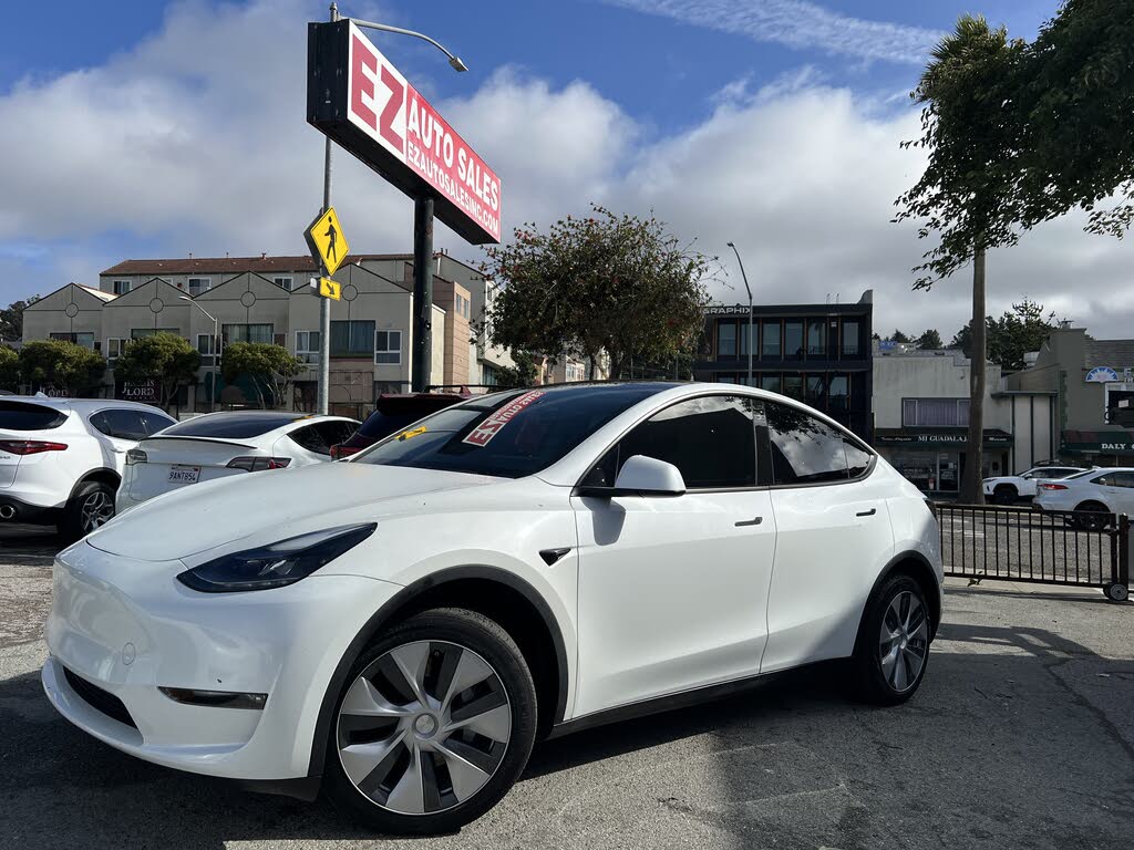 2023 Tesla Model Y Long Range AWD