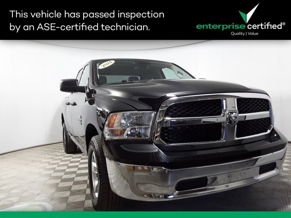 2024 RAM 1500 Classic SLT Quad Cab 4WD