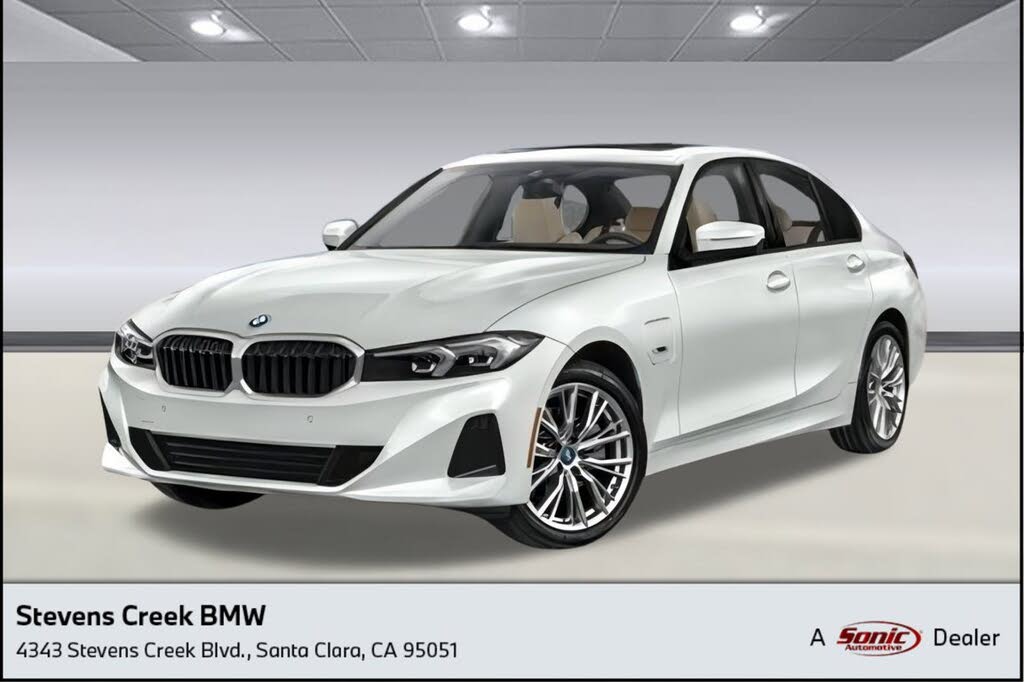 2024 BMW 3 Series 330e Hybrid Plug-in RWD
