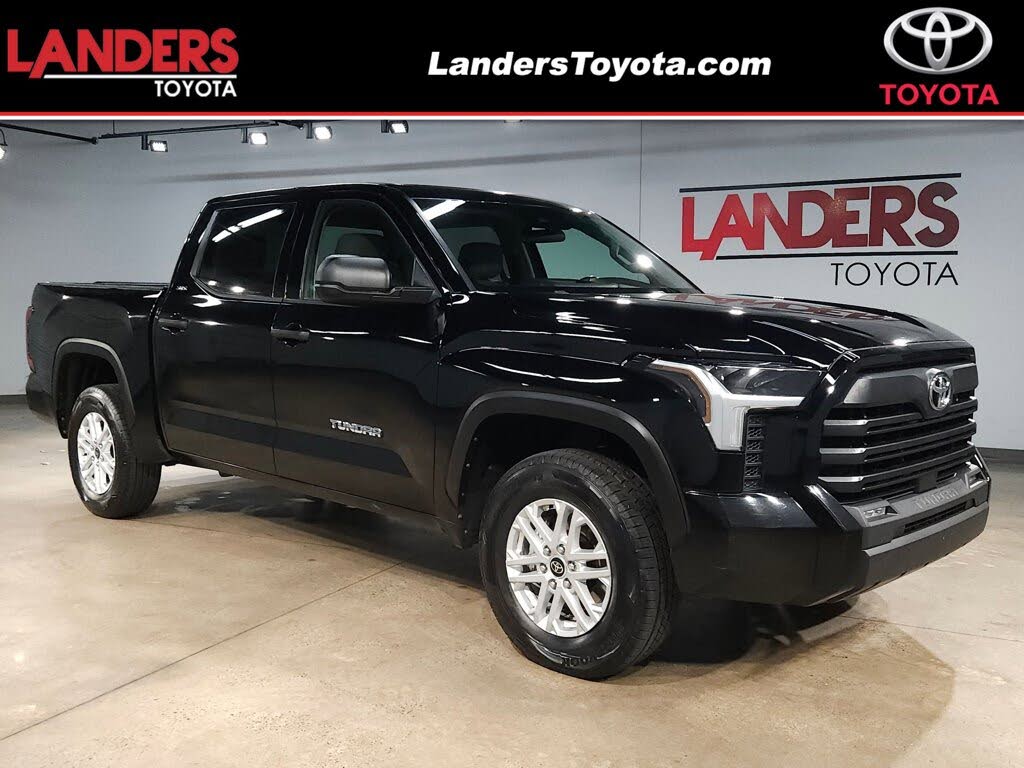 2022 Toyota Tundra SR5 CrewMax Cab 4WD