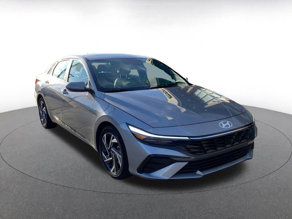 2025 Hyundai Elantra SEL Convenience FWD