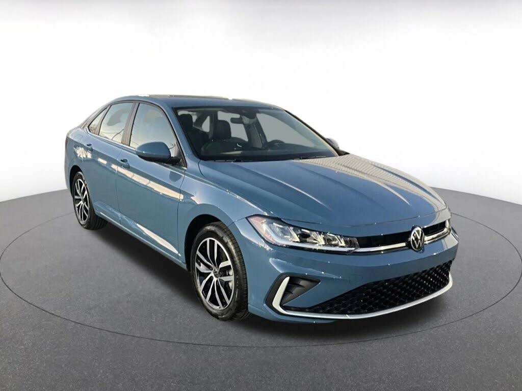 2025 Volkswagen Jetta SE FWD
