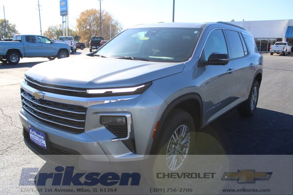 2026 Chevrolet Traverse LT FWD
