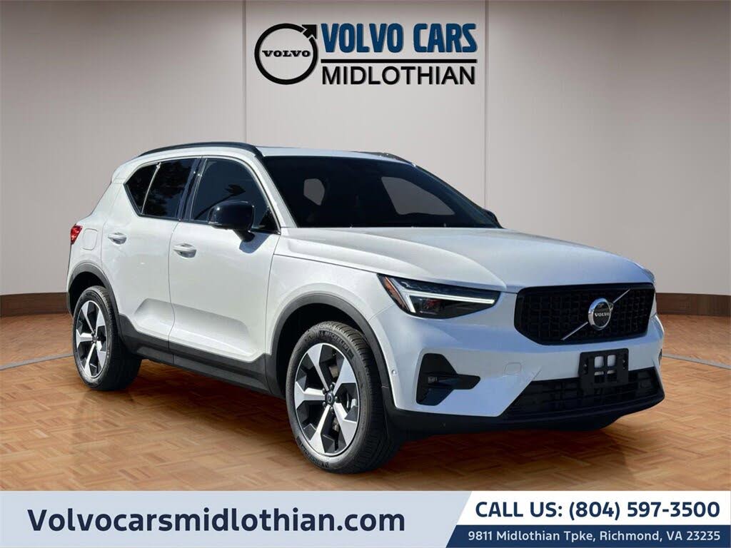 2026 Volvo XC40 B4 Plus FWD