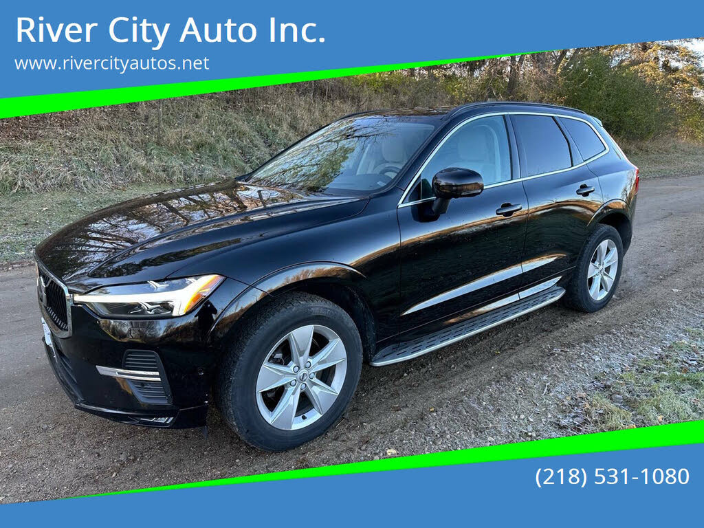 2022 Volvo XC60 B5 Momentum FWD