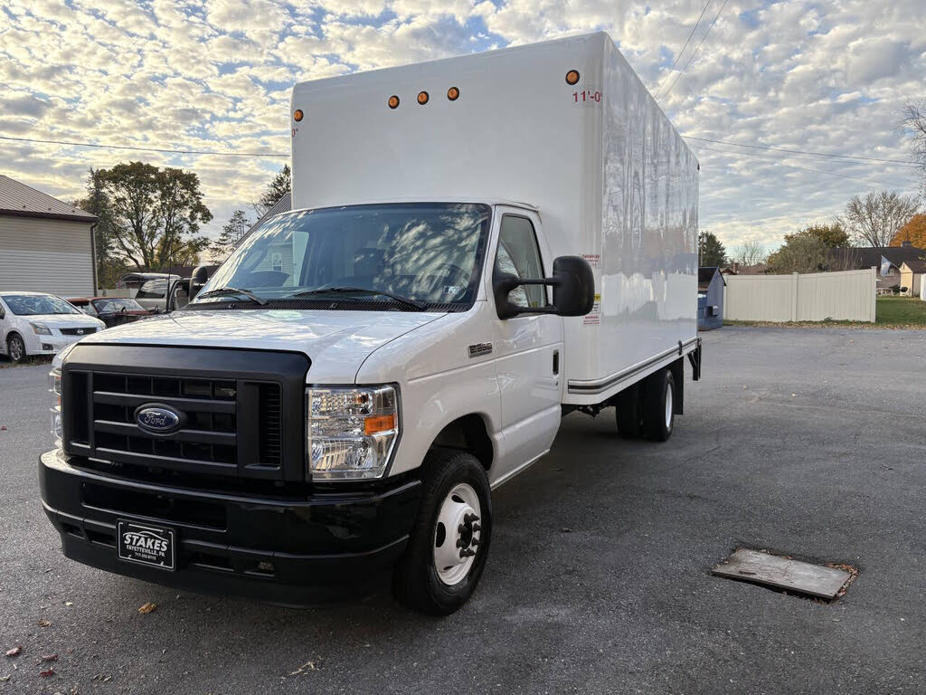 2024 Ford E-Series Chassis E-350 SD Cutaway RWD