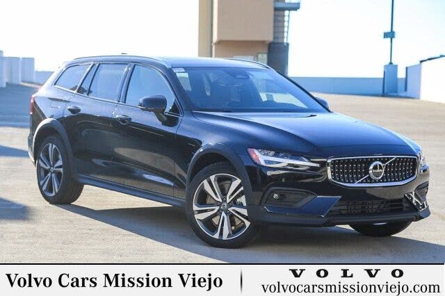 2026 Volvo V60 Cross Country B5 Plus AWD