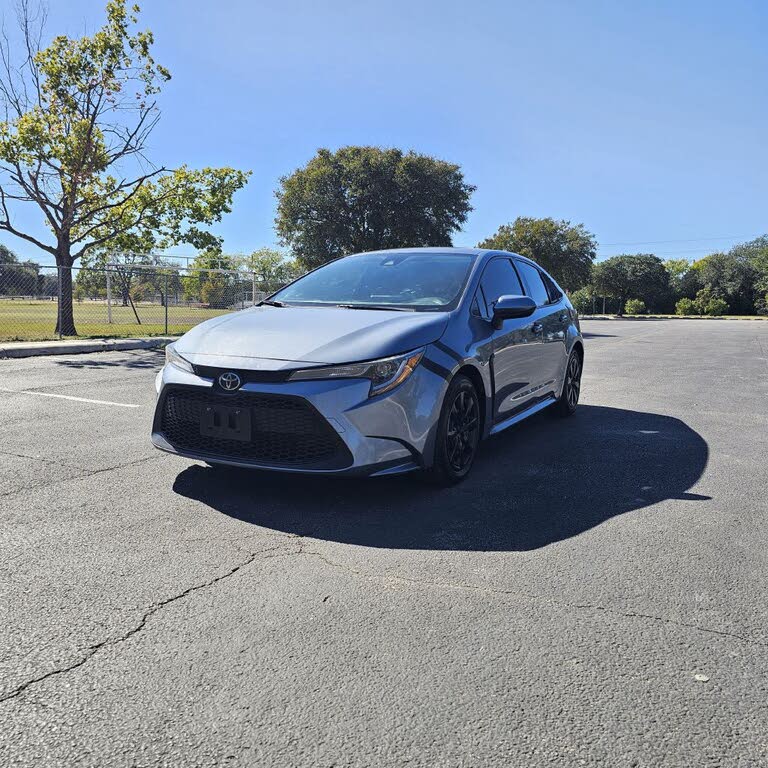 2022 Toyota Corolla LE FWD
