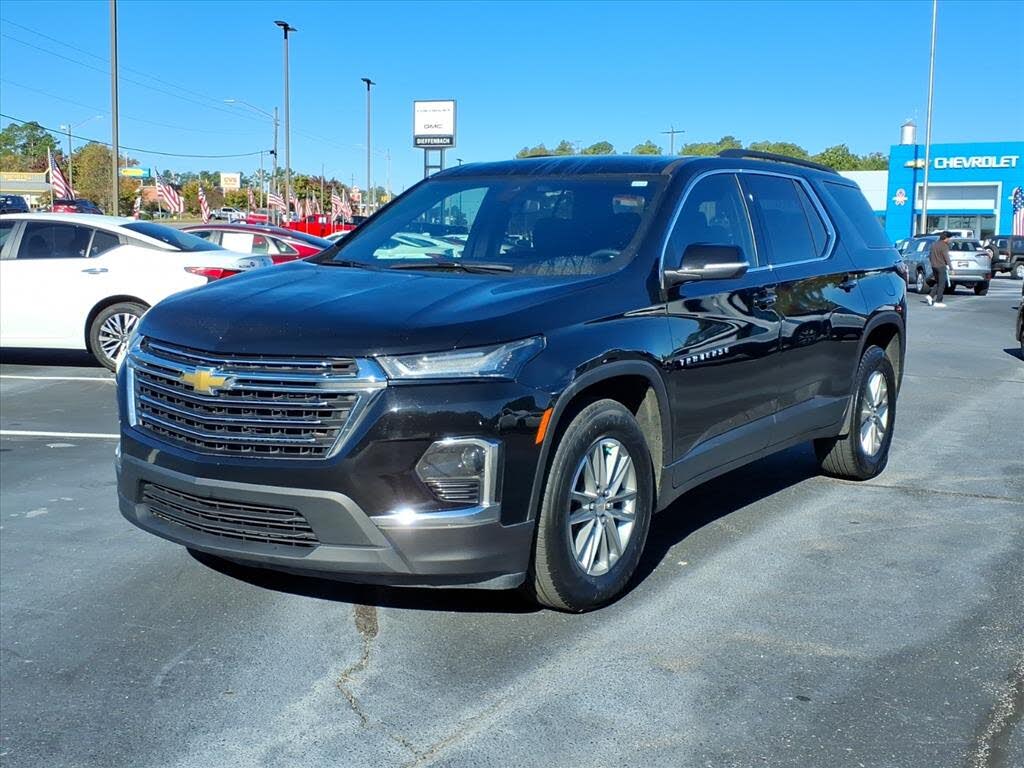 2023 Chevrolet Traverse LT Cloth FWD