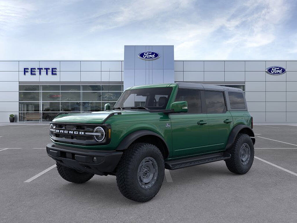 2025 Ford Bronco Outer Banks 4-Door 4WD