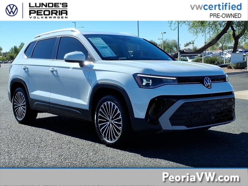 2025 Volkswagen Taos SE FWD