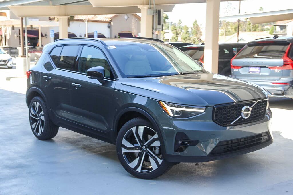 2026 Volvo XC40 B5 Ultra AWD